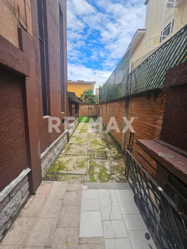 CASA RESIDENCIAL EN VENTA FRACC. LA ASUNCION METEPEC, ESTADO DE MEXICO