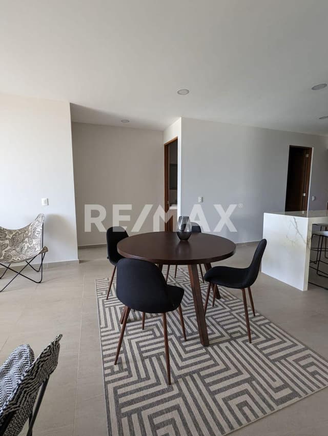Departamento amueblado en Montejo Plaza