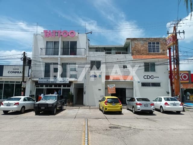 Edificio en venta en Quinta Villas