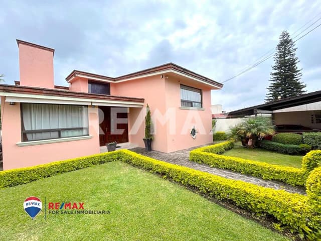 Venta de casa en Santa María Ahuacatitlán, Cuernavaca, Morelos…Clave 5134