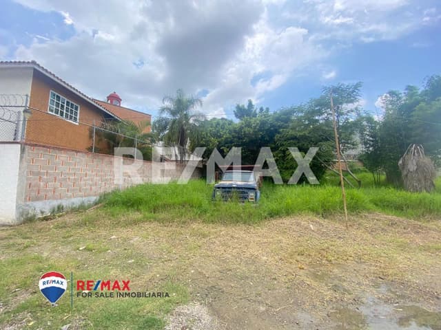 Venta de terreno plano, Fracc. Real Los Limones, Jiutepec, Morelos...Clave 5135