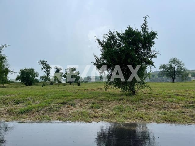 EN VENTA Fracc. Campestre Hacienda el CIELO EN CORREDOR CADEREYTA-ALLENDE KM 8 