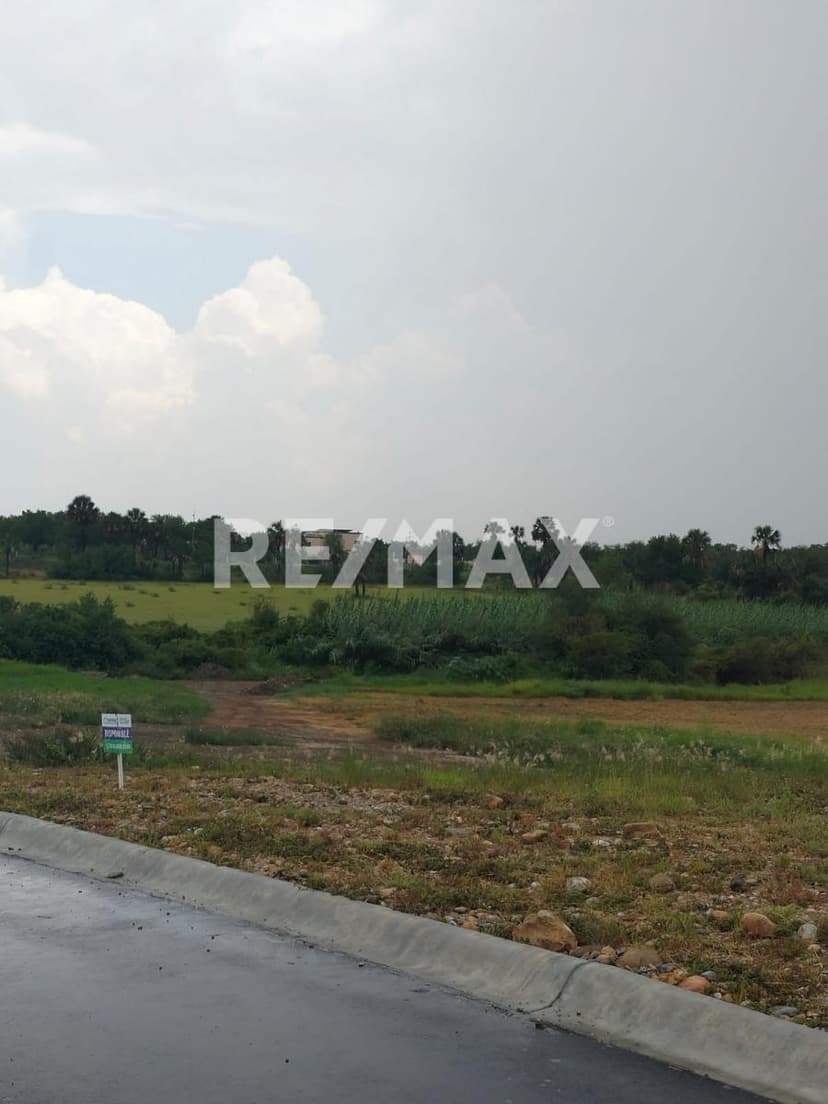 EN VENTA Fracc. Campestre Hacienda el CIELO EN CORREDOR CADEREYTA-ALLENDE KM 8 