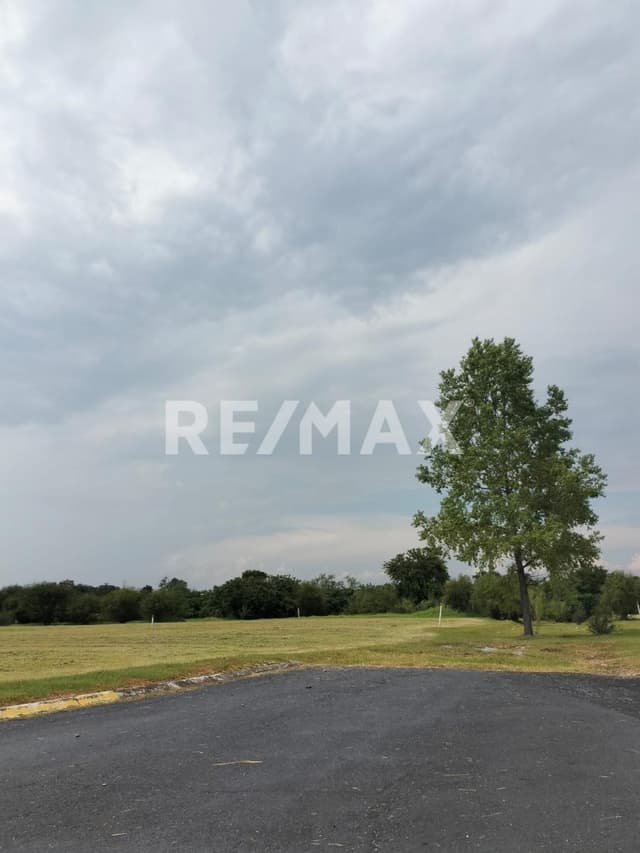 TERRENOS CAMPESTRES  EN VENTA Fracc. Puerta Dorada EN CORREDOR CADEREYTA-ALLENDE KM 21