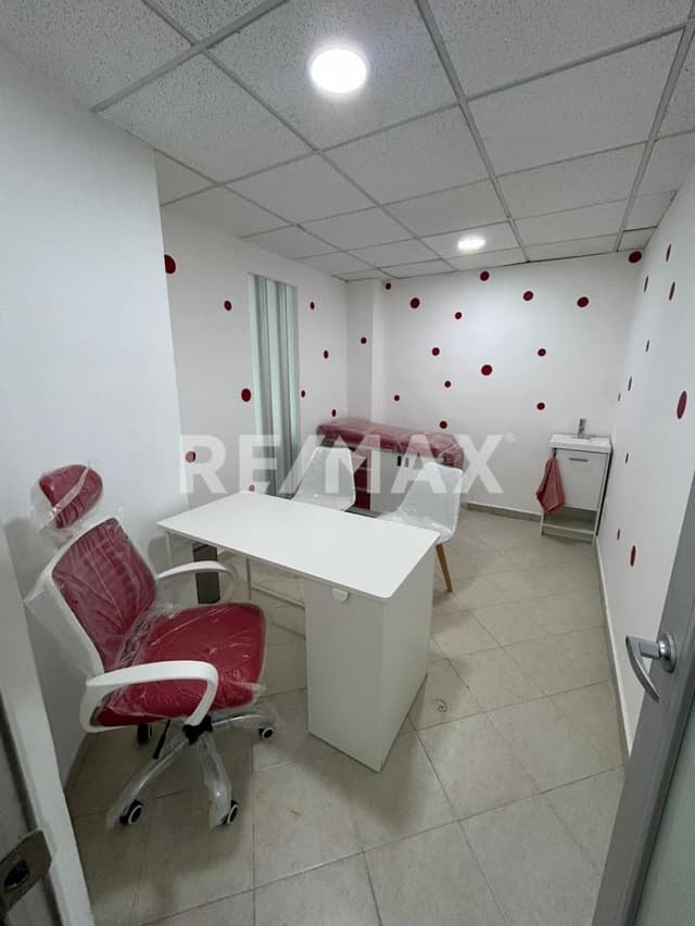 Consultorio - Comercial en Renta - 5