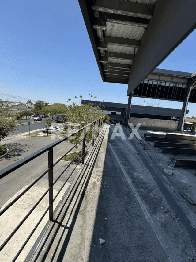 Local comercial en renta sobre Av. Yucatán