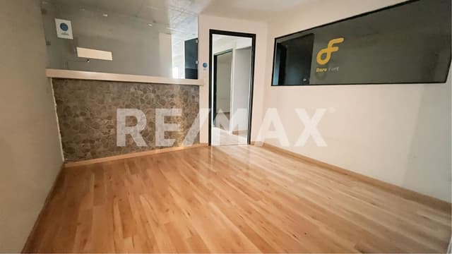 OFICINA 303 - COMERCIAL EN RENTA