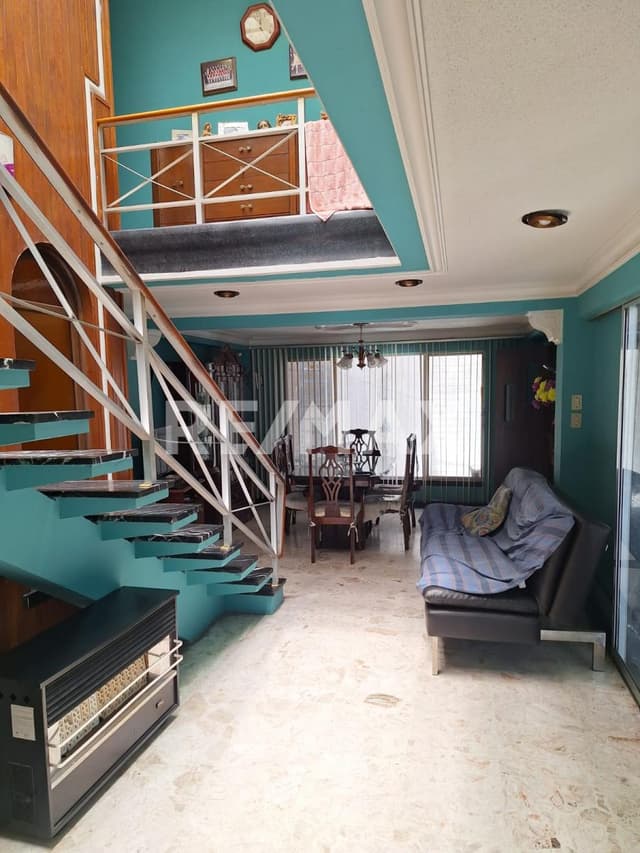 CASA EN VENTA COL. TEQUISQUIAPAN.