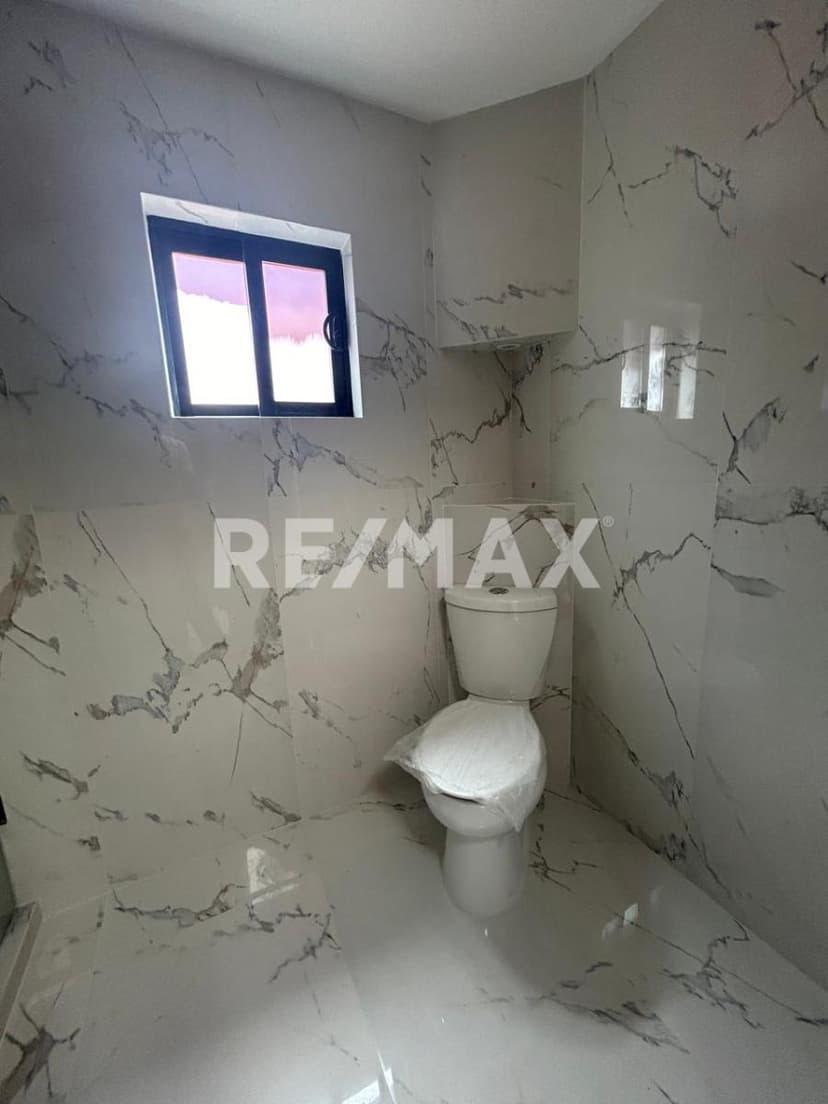 EN VENTA RESIDENCIA REDISEÑADA Y RENOVADA EN RINCONES DE SAN MARCOS 