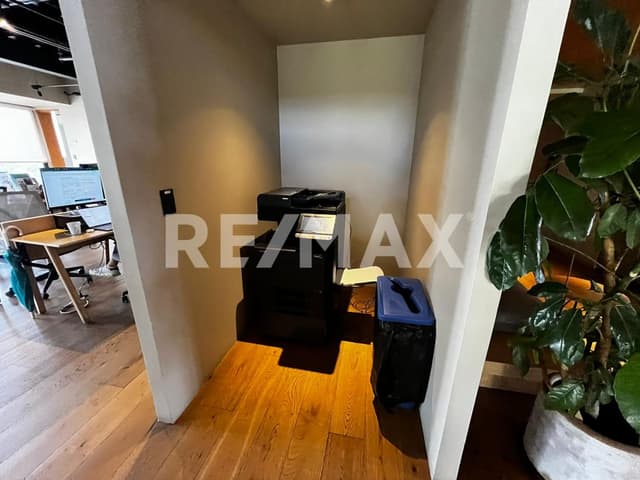 Oficinas en renta en Avenida Álvaro Obregón en Col. Roma Norte 