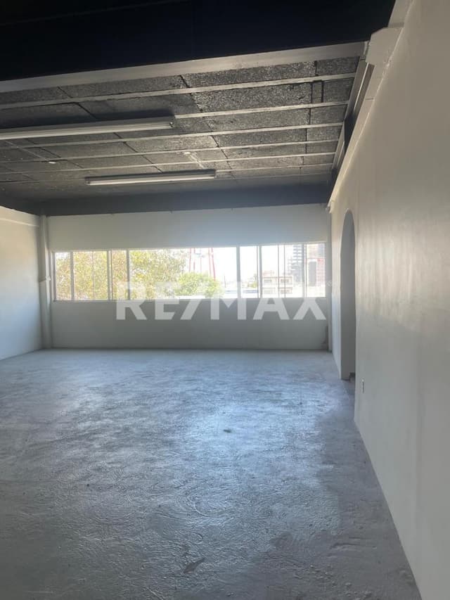 LOCAL COMERCIAL ZONA CENTRO 