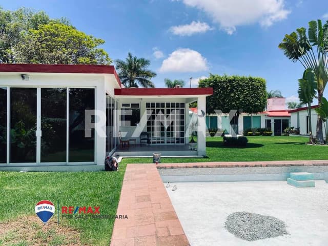 Venta de casa en condominio, Lomas de Cuernavaca...Clave 5159