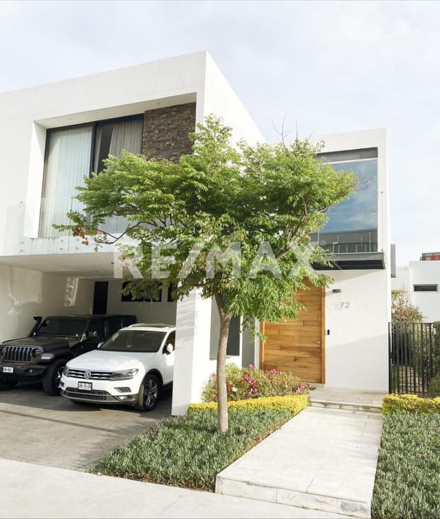 CASA EN VENTA EN LA TOSCANA VALLE REAL 