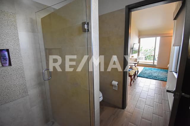 PRECIOSA CASA EN VENTA EN LA MARINA