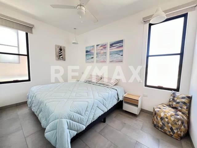 Town Home Camino del Mar Niza 425