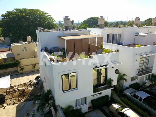Villas La Ribera en el Corazón del poblado de Santiago
