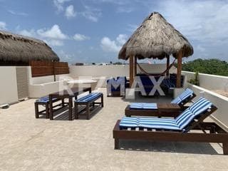 AMPLIO PH CON ROOFTOP PRIVADO EN VENTA!!