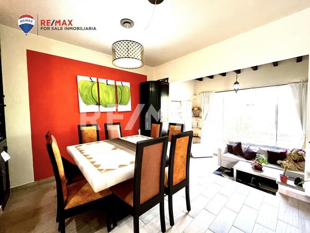 Venta de casa en Jardines de Ahuatlán, Cuernavaca, Morelos...Clave 5165