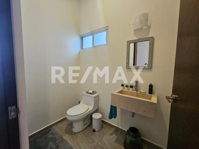 CASA EN VENTA EN CONKAL