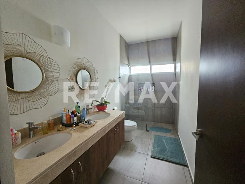 CASA EN VENTA EN CONKAL
