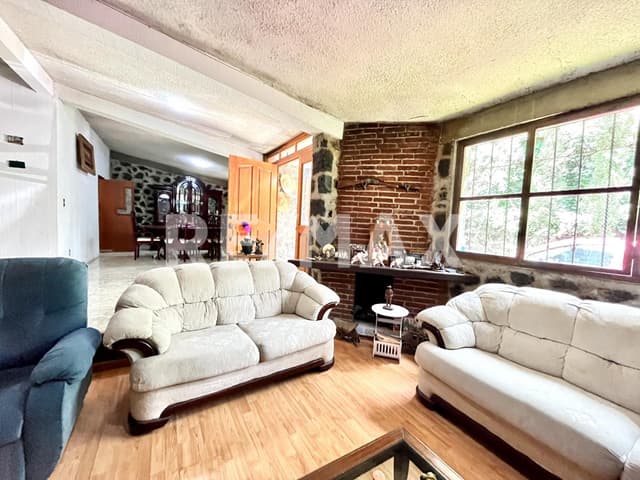 Venta de casa con escritura publica. Fracc. Monte Casino, Huitzilac, Morelos...Clave 5171