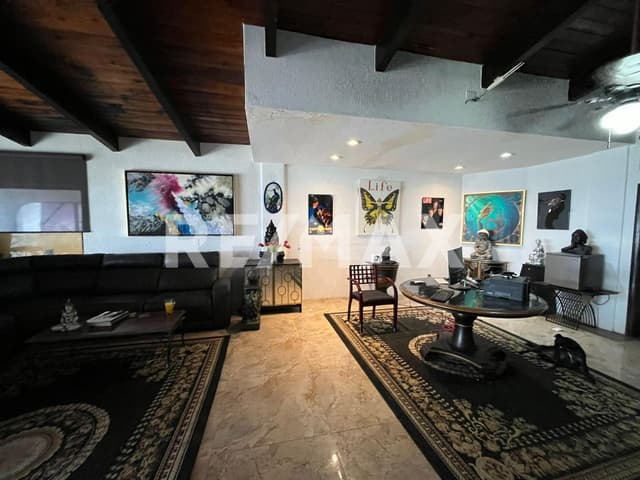 Beachfront Apartment for rent with an Oceanview and a covered car garage!!  