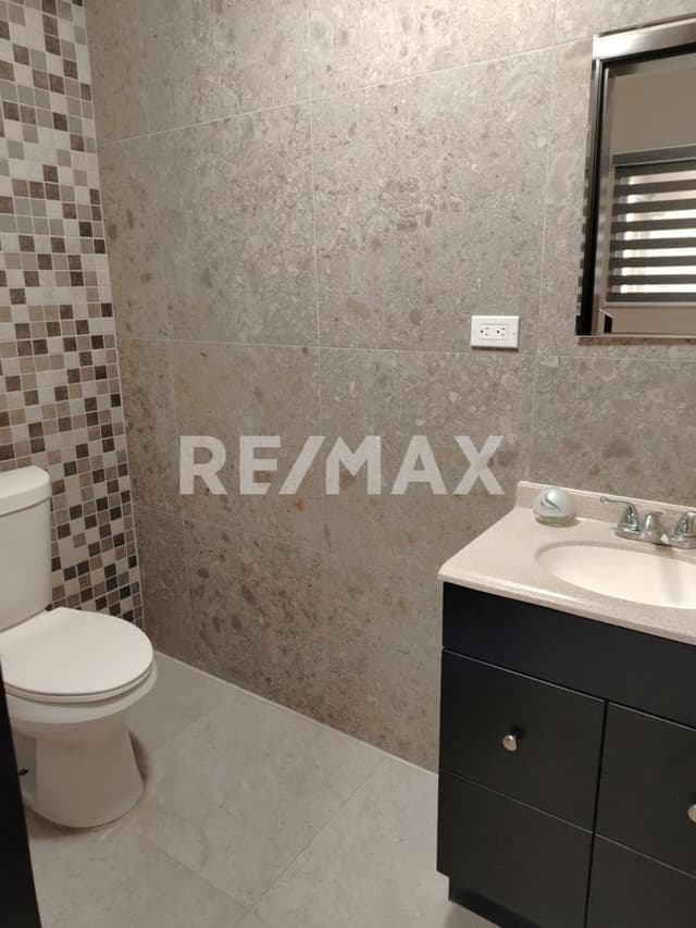 SE RENTA PRECIOSA CASA EN EX EJIDO COAHUILA