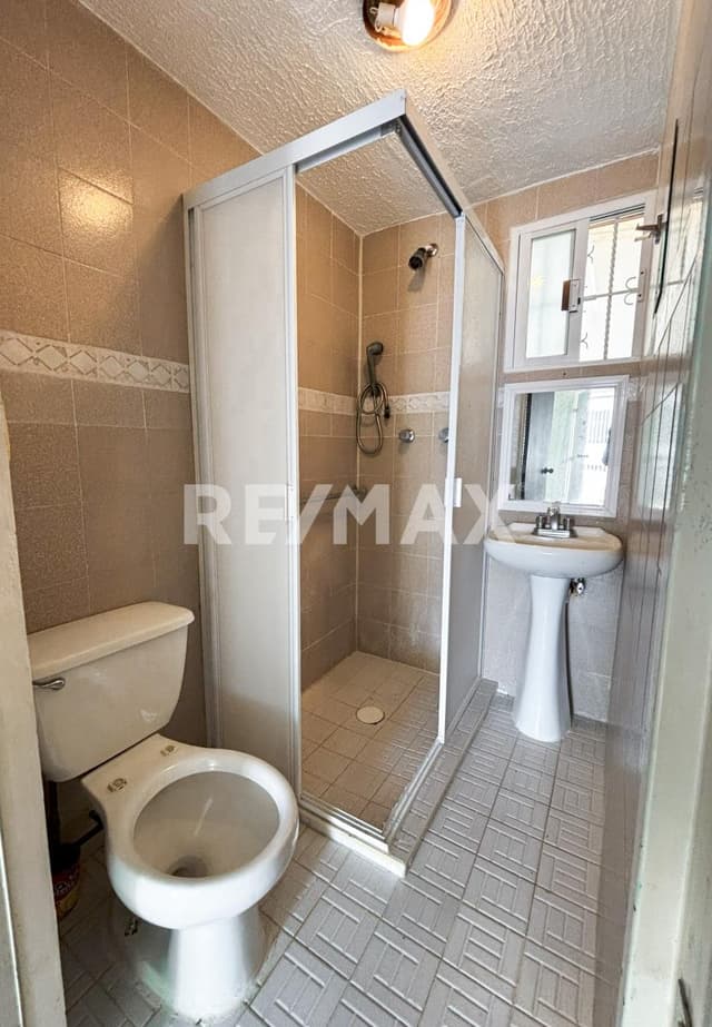 CASA EN VENTA FRACC. BUGAMBILIAS XALAPA