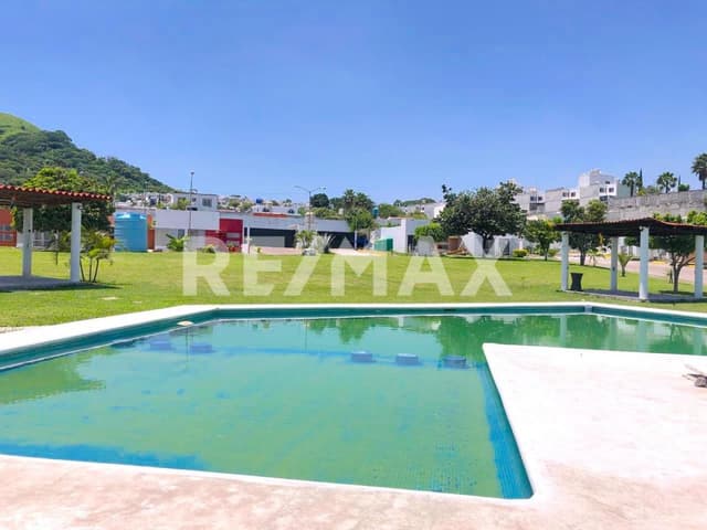 Venta de casa en Condominio, Atlacholoaya, Xochitepec, Morelos...Clave 5174