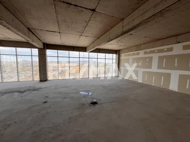 OFICINA EN RENTA EN CORPORATIVO TITANIUM 