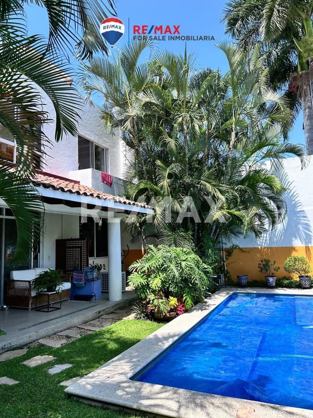 Venta de casa sola, Fracc. Junto al Río, Temixco, Morelos...Clave 5187