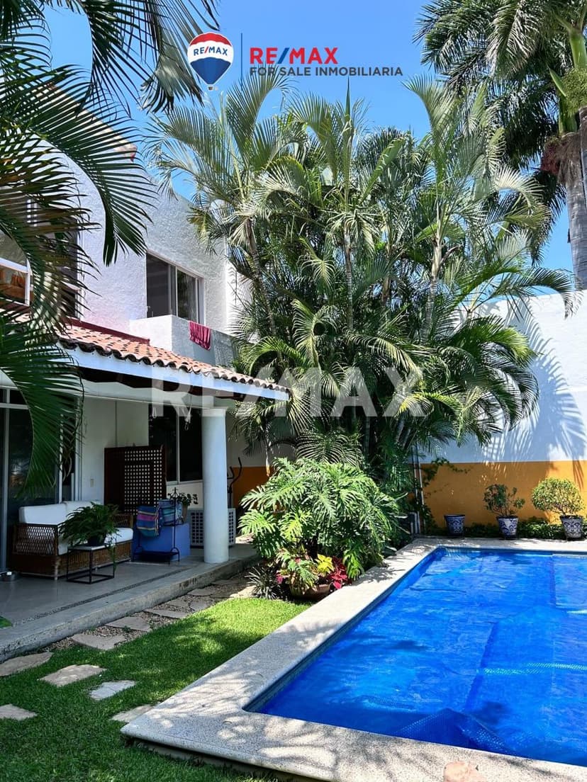 Venta de casa sola, Fracc. Junto al Río, Temixco, Morelos...Clave 5187