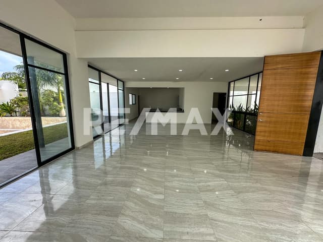 Casa en venta con amplio terreno En San Pedro Cholul dentro de Mérida Yucatán.