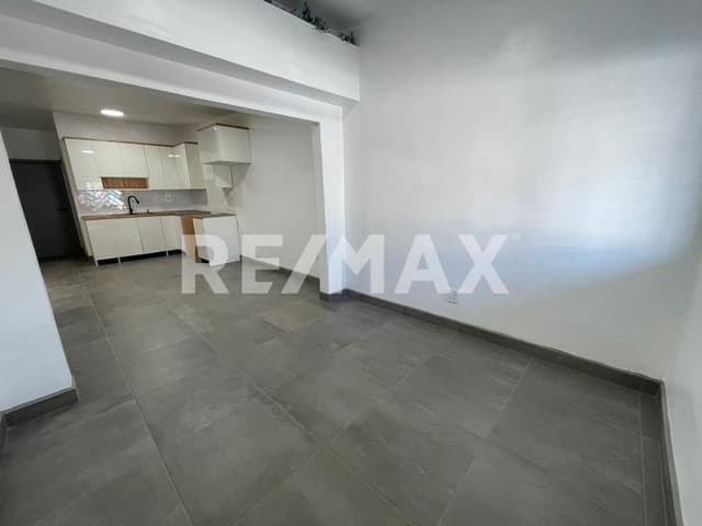 CASA EN VENTA EN FRACCIONAMIENTO VILLAFONTANA, TIJUANA