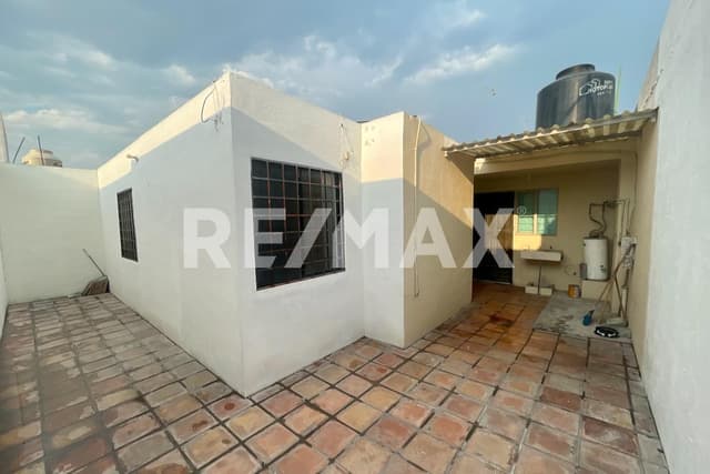 Casa RENTA en Jardines Coloniales