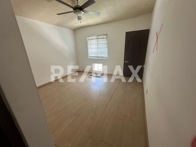 BONITA CASA EN VENTA EN ZONA RESIDENCIAL