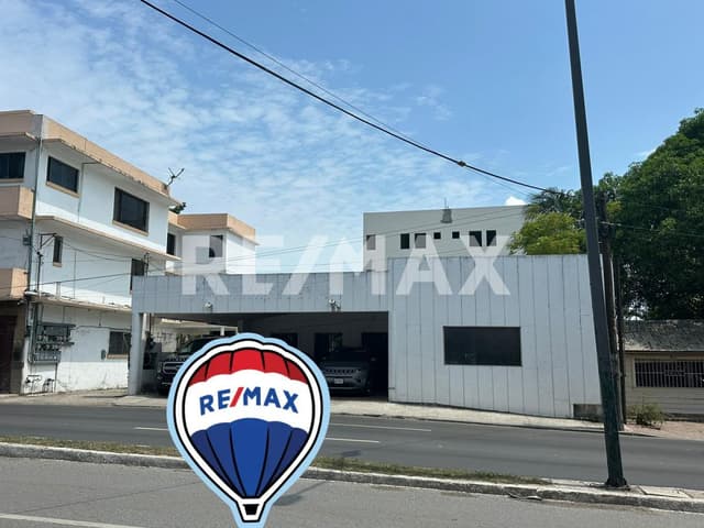 BONITA CASA EN VENTA EN ZONA RESIDENCIAL