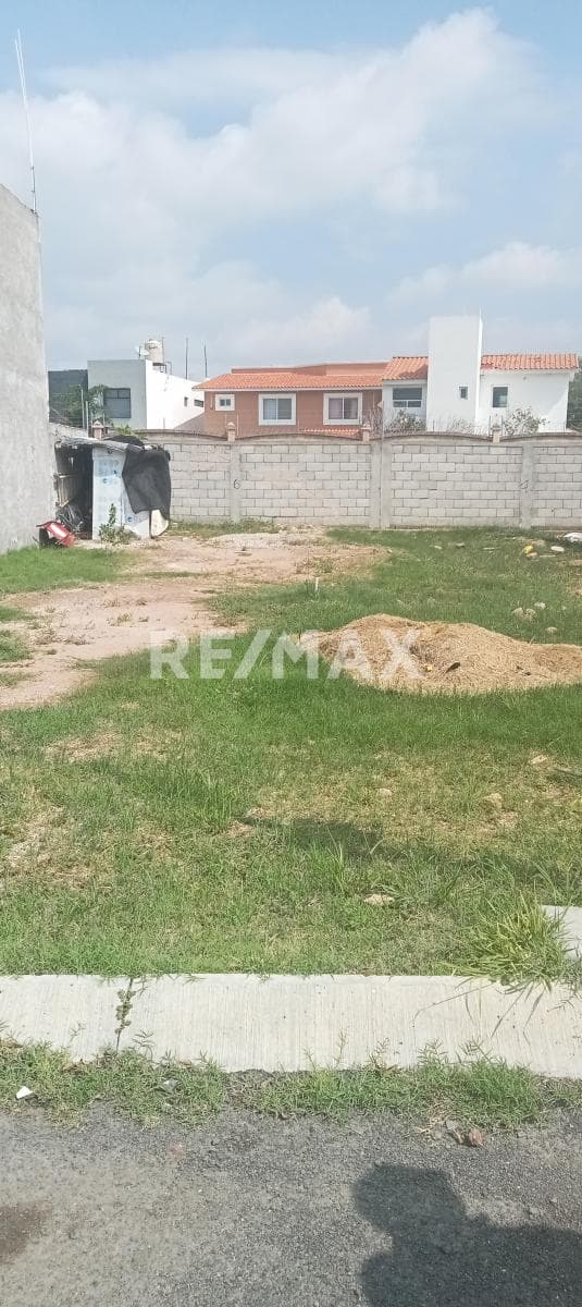 TERRENO EN VENTA PORTONES DE LA HACIENDA CELAYA