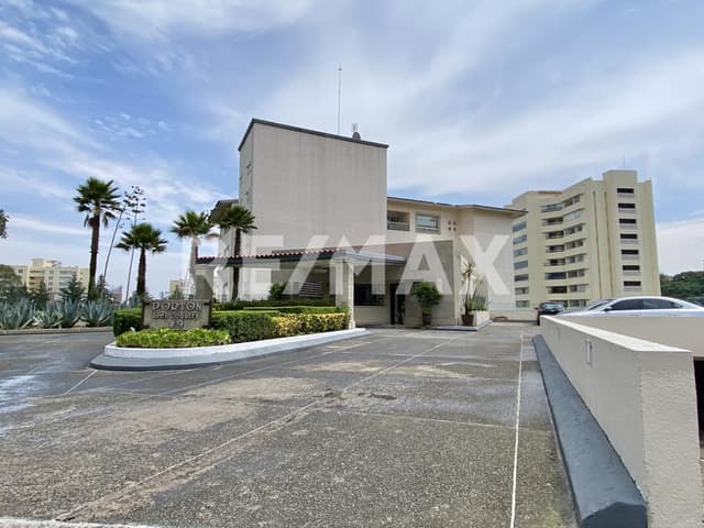 Departamento en Venta en Portón del Silencio Lomas Country 