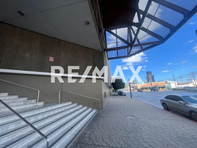 OFICINA EN RENTA DE 60 M2, EN LAS TORRES, BLVD. AGUA CALIENTE, TIJUANA.
