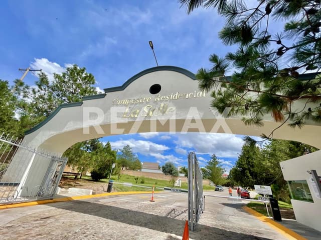 Venta de Terreno en Residencial Campestre La Salle.