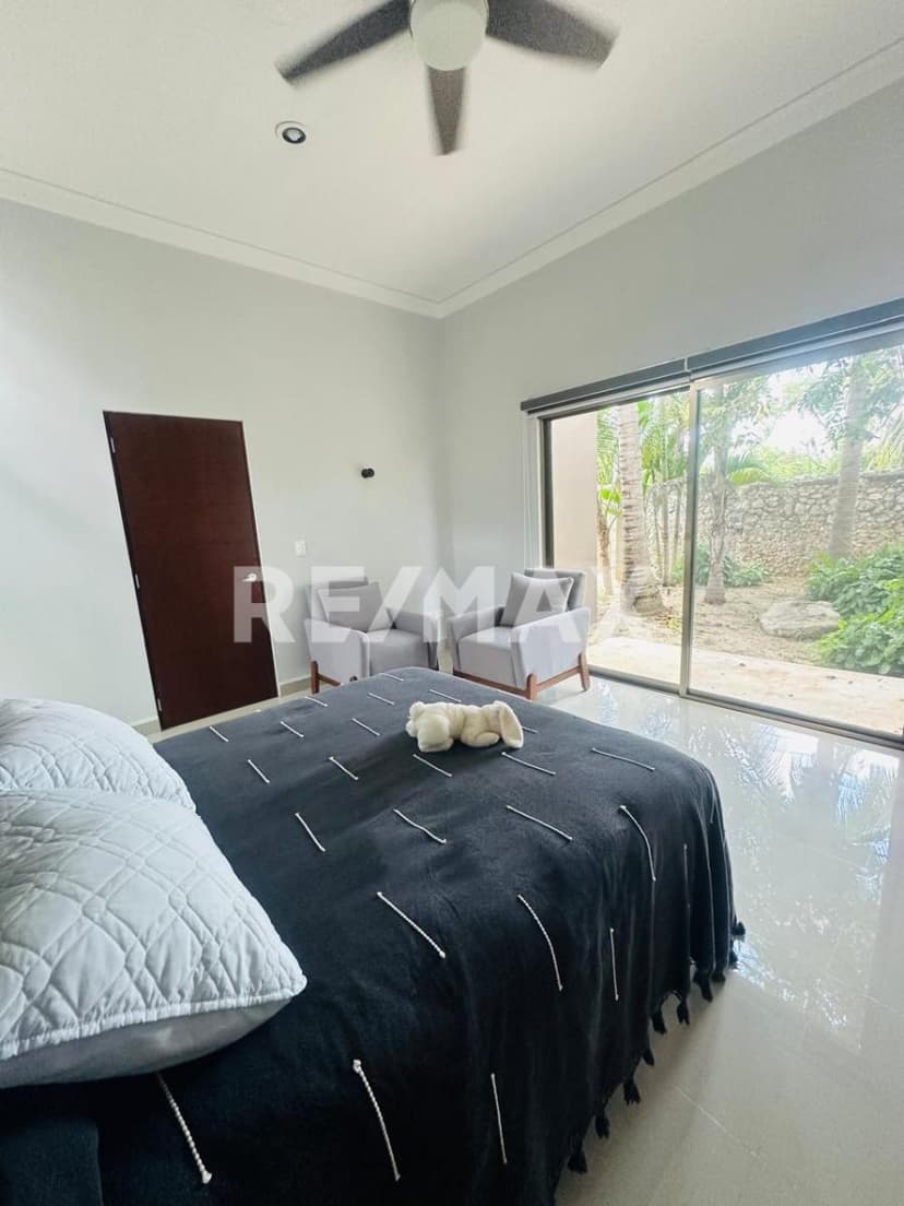 Casa de una planta con terreno enorme en Dzityá