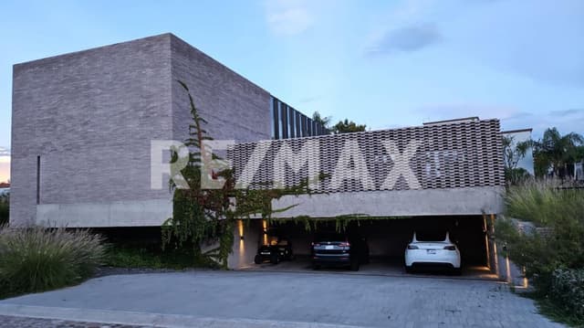 CASA DE ARQUITECTO CAMPANARIO QUERETARO RCV241909-AE