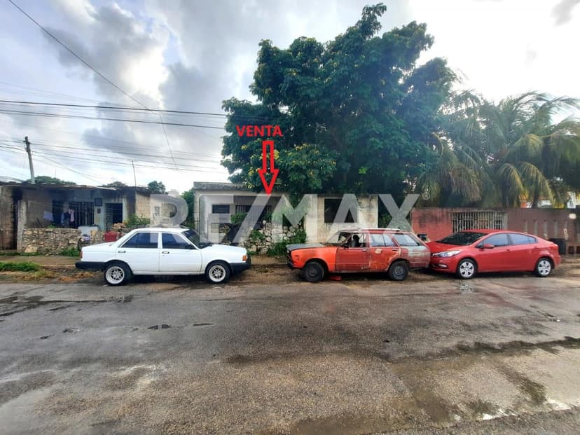 Terreno con construcción en San Vicente Chuburna, Merida Yucatán.