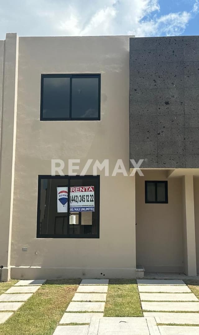 Estrene casa en renta en Ciudad Meseta, frente a Sonterra.