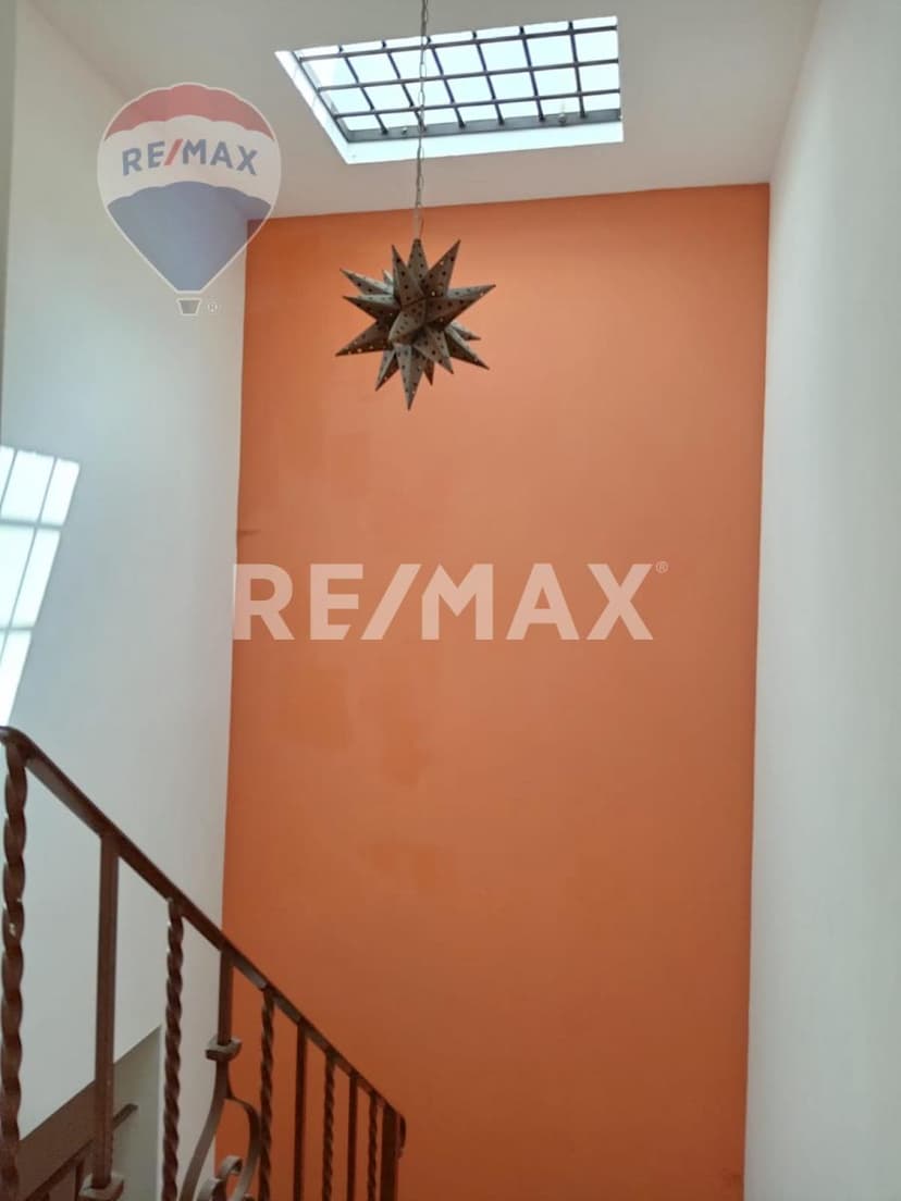 Gallery main