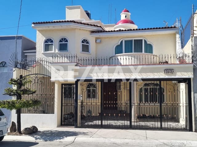 Casa en Venta en Paseos del Sol