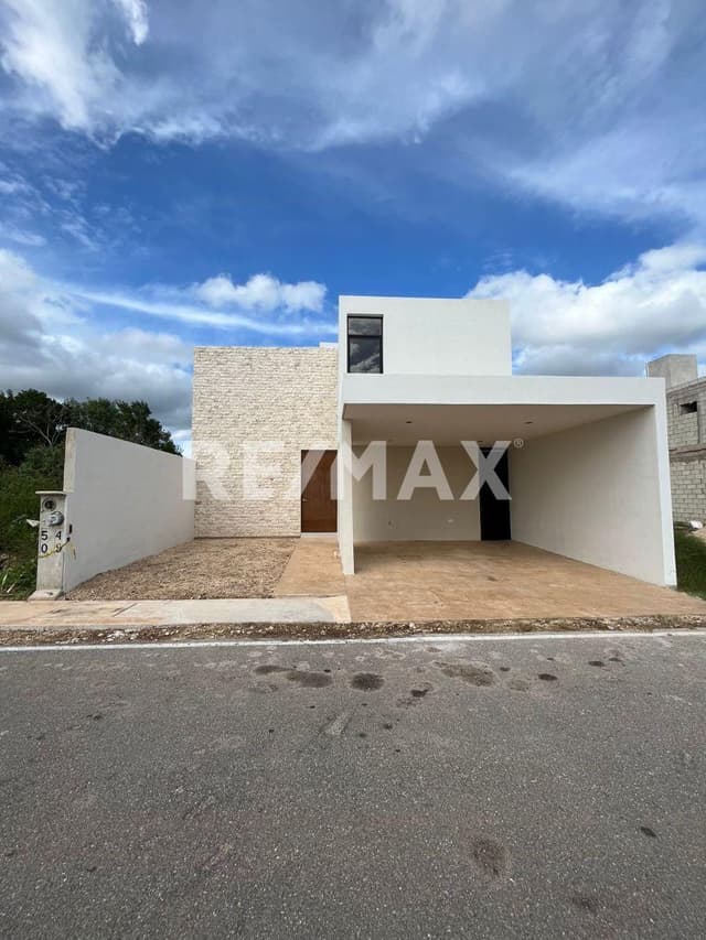 CASA EN VENTA EN CONKAL