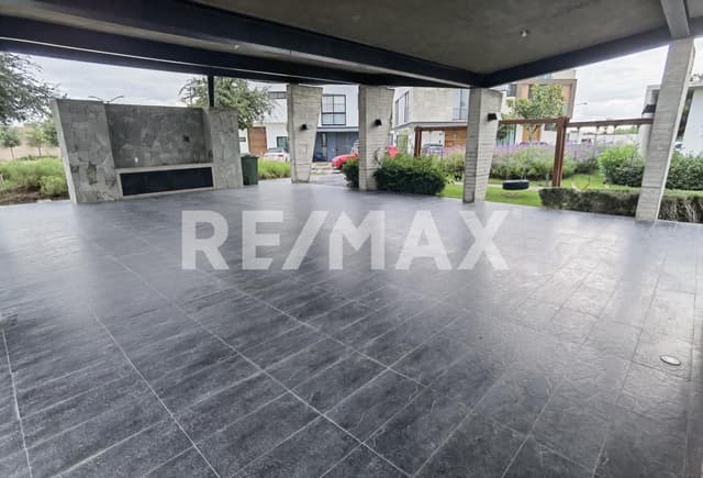 Casa en Venta en Parques Vallarta, Coto Cedros, con Roof Top