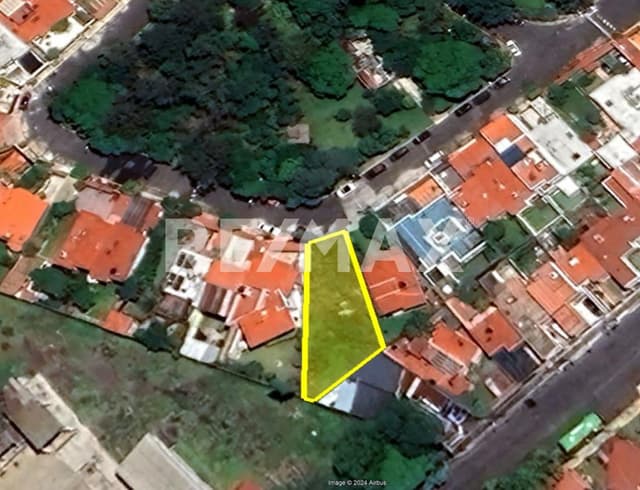 TERRENO VENTA EN JARDINES DEL SUR FRENTE AL PARQUE